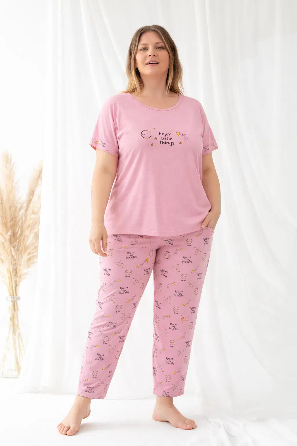 Kadın Büyük Beden Rahat Pijama Takımı – Yumuşak Dokulu, Konforlu Ev Giyimi - Pembe