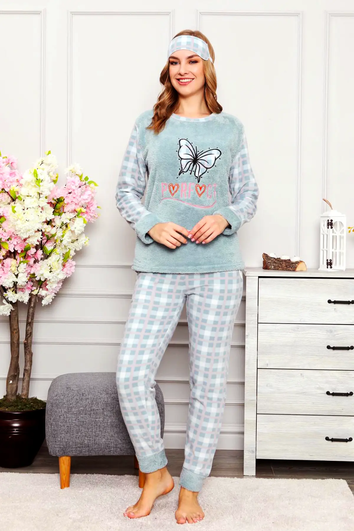Nisanca Kışlık Peluş Polar Yılbaşı Temalı Kadın Pijama Takımı - Buz Mavisi