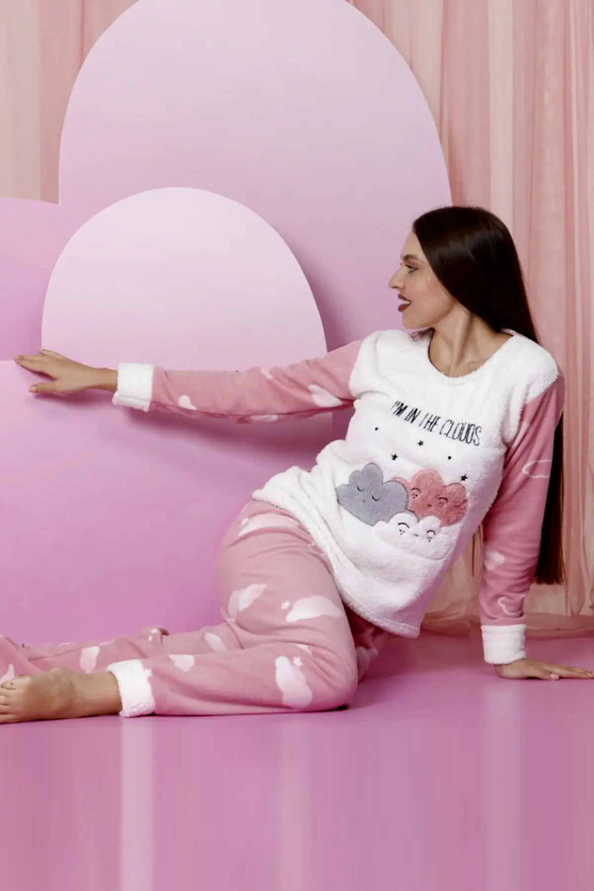 Nisanca Kışlık Peluş Polar Yılbaşı Temalı Kadın Pijama Takımı - Beyaz 